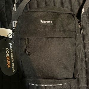 Supreme shoulder bag